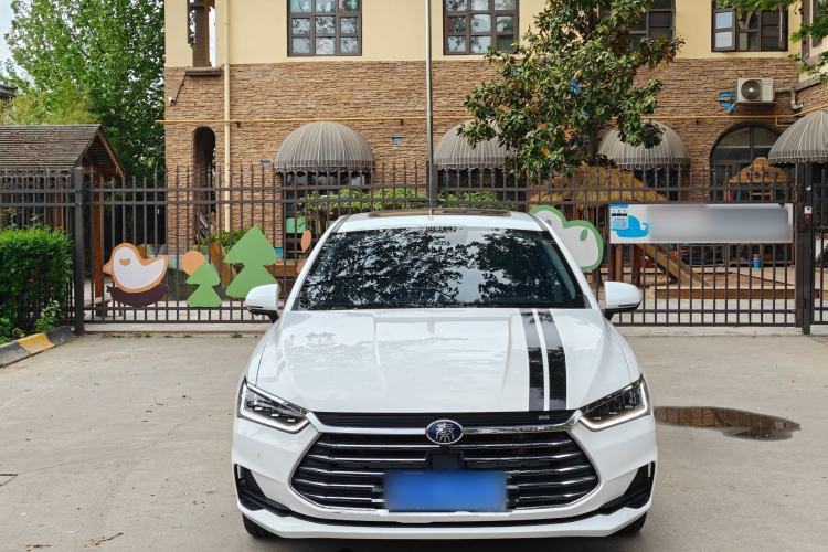 Used BYD Qin Pro 2019 Super Edition 1.5TI Automatic Smart Connect Enjoyment Model China VI Standard Exterior 4