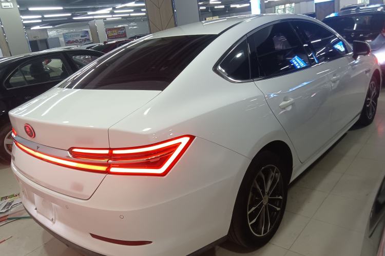 Used BYD Qin Pro 2019 Super Edition 1.5TI Automatic Smart Connect Flagship Model China V Standard Exterior 5