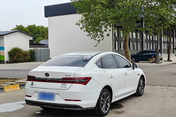 Used BYD Qin Pro 2019 Super Edition 1.5TI Automatic Smart Connect Enjoyment Model China VI Standard Exterior 6