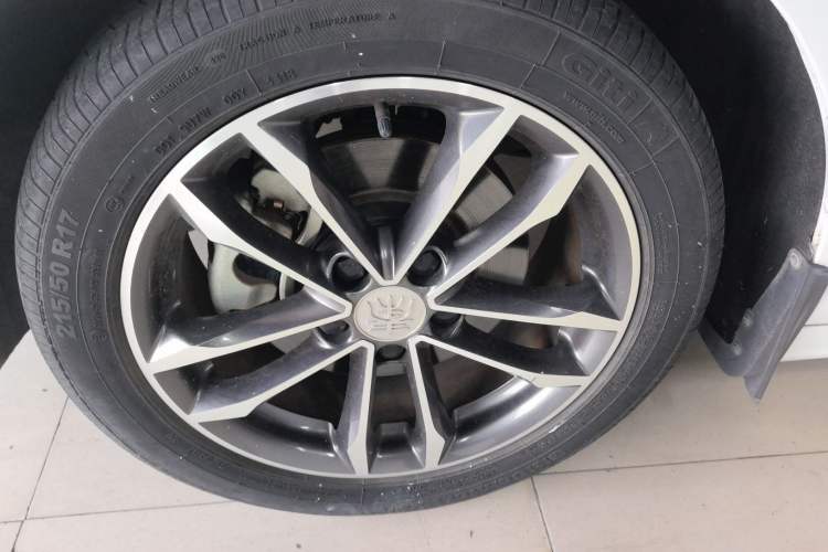 Used BYD Qin Pro 2019 Super Edition 1.5TI Automatic Smart Connect Brilliance Model China V Standard Exterior 7