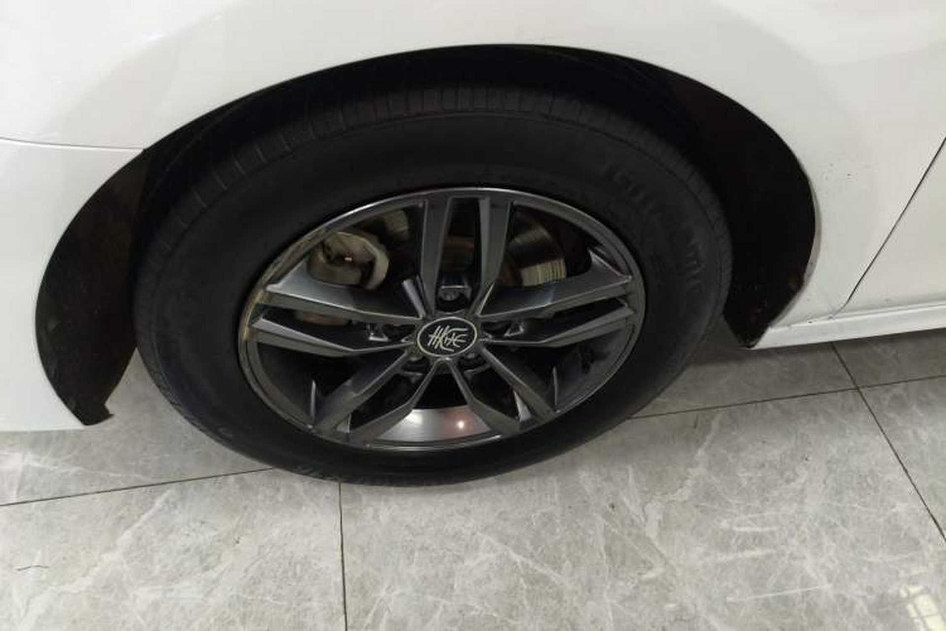 Used BYD Qin Pro 2019 Super Edition 1.5TI Automatic Smart Connect FENGSHANG Model China VI Standard Exterior 7