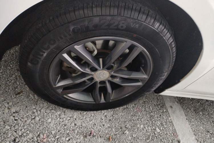 Used BYD Qin Pro 2019 Super Edition 1.5TI Automatic Smart Connect FENGSHANG Model China V Standard Exterior 7
