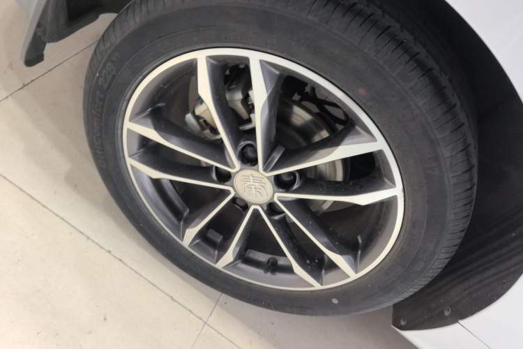 Used BYD Qin Pro 2019 Super Edition 1.5TI Automatic Smart Connect Brilliance Model China V Standard Exterior 8