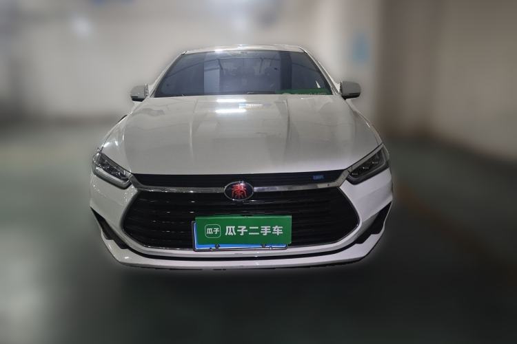 Used BYD Qin Pro 2019 Super Edition 1.5TI Manual Smart Connect Fierce Model China V Standard Front