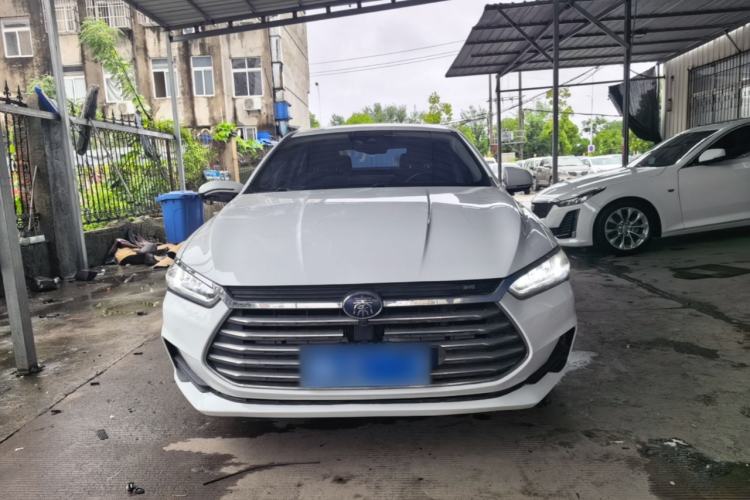 Used BYD Qin Pro 2019 Super Edition 1.5TI Automatic Smart Connect Enjoyment Model China VI Standard Front