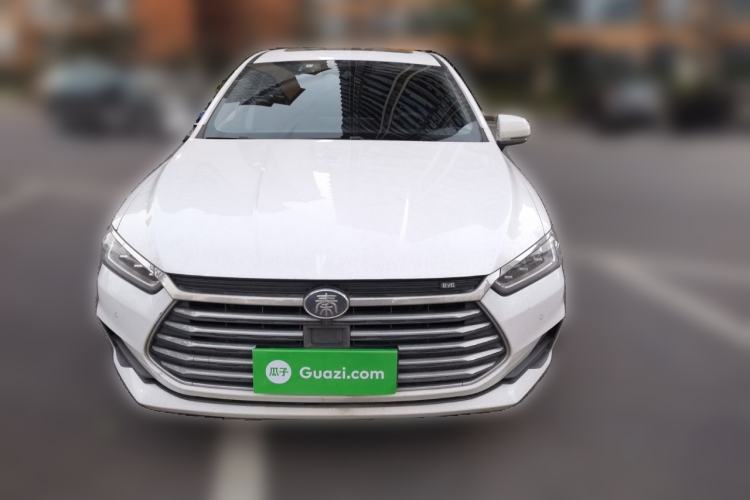 Used BYD Qin Pro 2019 Super Edition 1.5TI Automatic Smart Connect Brilliance Model China VI Standard Front