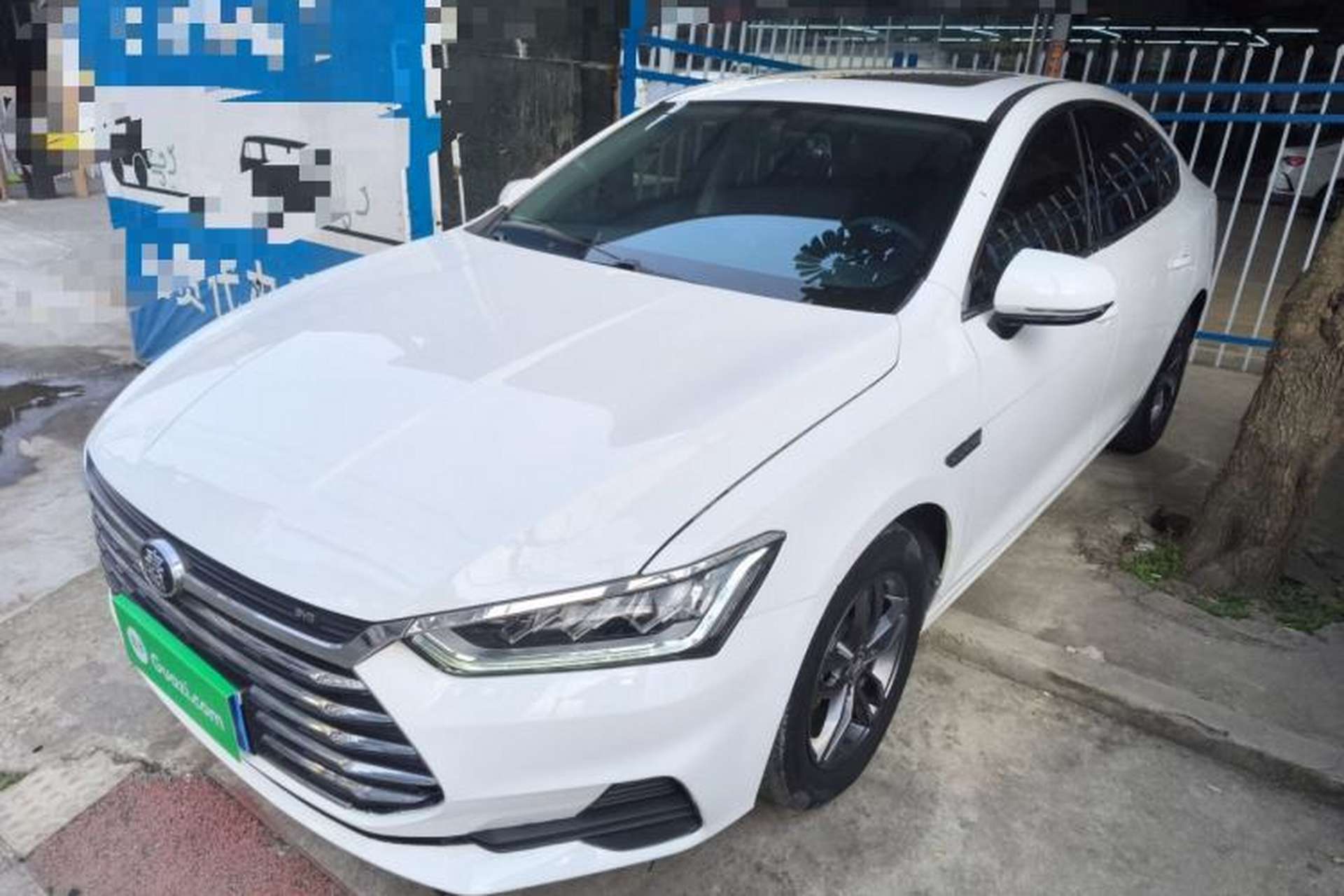 Used BYD Qin Pro 2019 Super Edition 1.5TI Automatic Smart Connect FENGSHANG Model China VI Standard Front Left 45 Deg