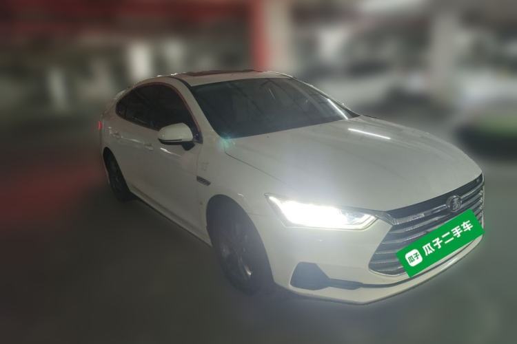 Used BYD Qin Pro 2019 Super Edition 1.5TI Automatic Smart Connect FENGSHANG Model China VI Standard Front Right 45 Deg