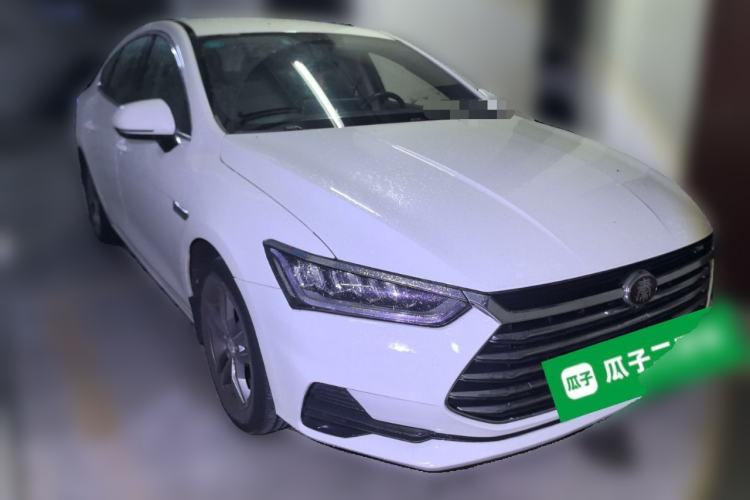 Used BYD Qin Pro 2019 Super Edition 1.5TI Automatic Smart Connect FENGSHANG Model China V Standard Front Right 45 Deg