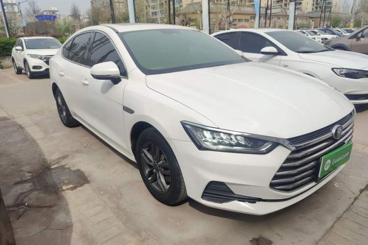 Used BYD Qin Pro 2019 Super Edition 1.5TI Automatic Smart Connect FENGSHANG Model China VI Standard Front Right 45 Deg
