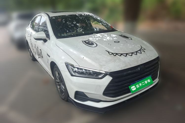Used BYD Qin Pro 2019 Super Edition 1.5TI Automatic Smart Connect Dynamic Model China VI Standard Front Right 45 Deg