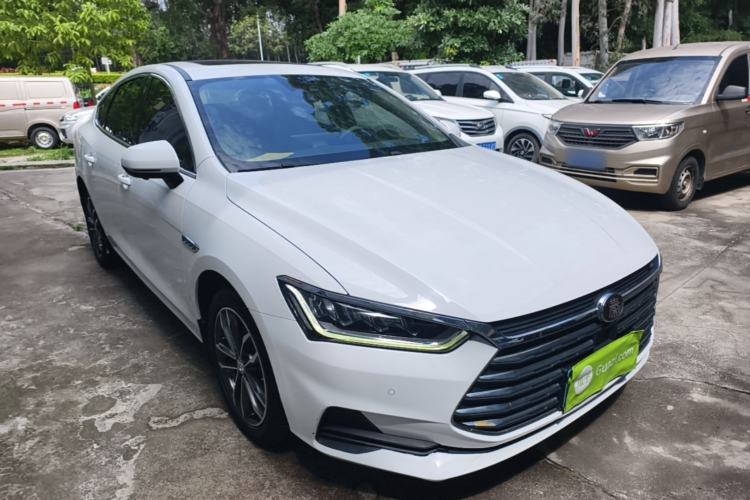 Used BYD Qin Pro 2019 Super Edition 1.5TI Automatic Smart Connect Flagship Model China V Standard Front Right 45 Deg