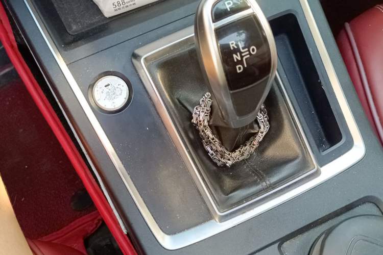 Used BYD Qin Pro 2019 Super Edition 1.5TI Automatic Smart Connect Dynamic Model China V Standard Gear Lever