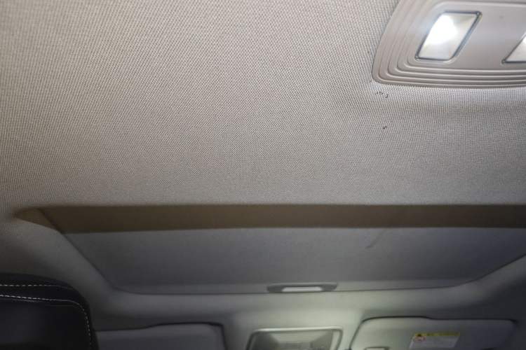 Used BYD Qin Pro 2019 Super Edition 1.5TI Manual Smart Connect Fierce Model China V Standard Headliner