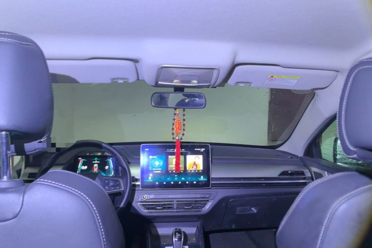 Used BYD Qin Pro 2019 Super Edition 1.5TI Automatic Smart Connect FENGSHANG Model China V Standard Headliner