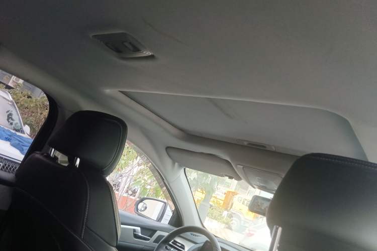 Used BYD Qin Pro 2019 Super Edition 1.5TI Manual Smart Connect Fierce Model China V Standard Headliner