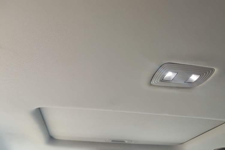 Used BYD Qin Pro 2019 Super Edition 1.5TI Automatic Smart Connect Enjoyment Model China VI Standard Headliner