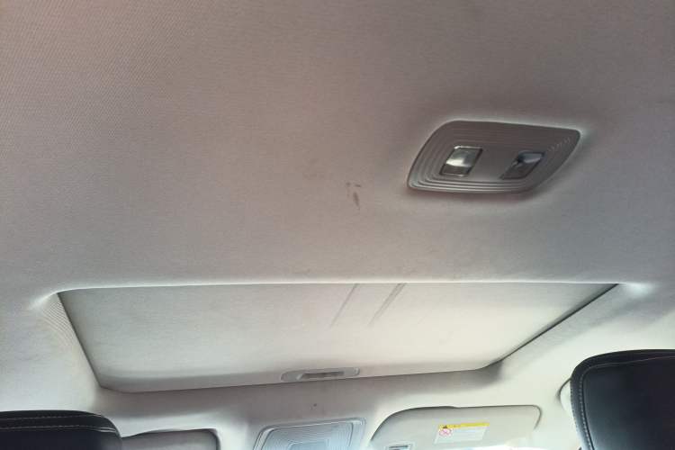 Used BYD Qin Pro 2019 Super Edition 1.5TI Automatic Smart Connect Dynamic Model China VI Standard Headliner