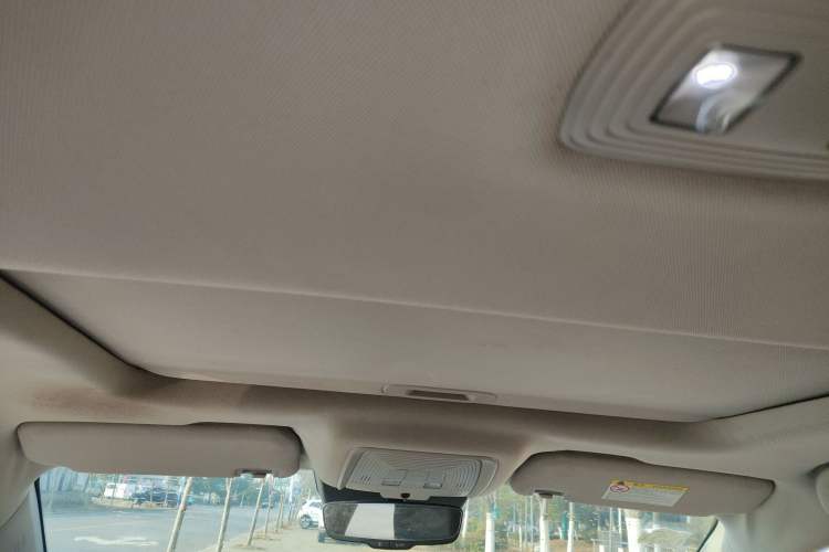 Used BYD Qin Pro 2019 Super Edition 1.5TI Automatic Smart Connect Brilliance Model China VI Standard Headliner
