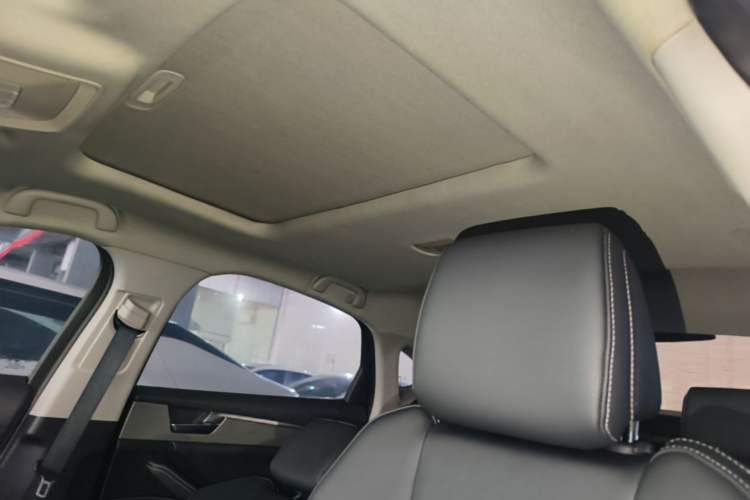 Used BYD Qin Pro 2019 Super Edition 1.5TI Automatic Smart Connect Flagship Model China V Standard Headliner