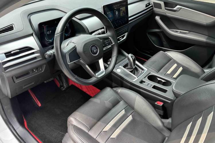 Used BYD Qin Pro 2019 Super Edition 1.5TI Automatic Smart Connect FENGSHANG Model China VI Standard Interior 11
