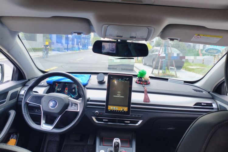 Used BYD Qin Pro 2019 Super Edition 1.5TI Automatic Smart Connect FENGSHANG Model China VI Standard Interior 2