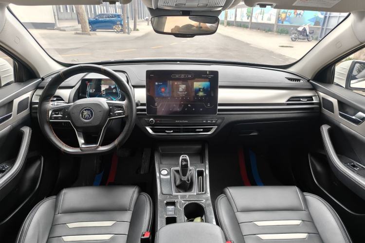 Used BYD Qin Pro 2019 Super Edition 1.5TI Automatic Smart Connect Enjoyment Model China VI Standard Interior 2