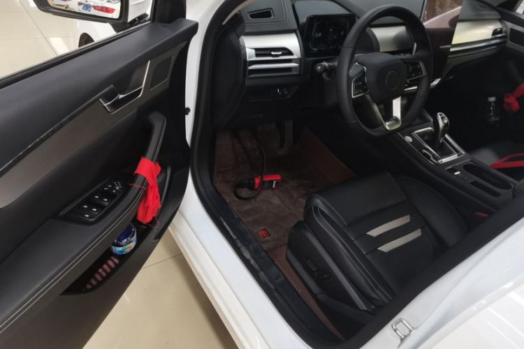 Used BYD Qin Pro 2019 Super Edition 1.5TI Automatic Smart Connect Flagship Model China V Standard Interior 2