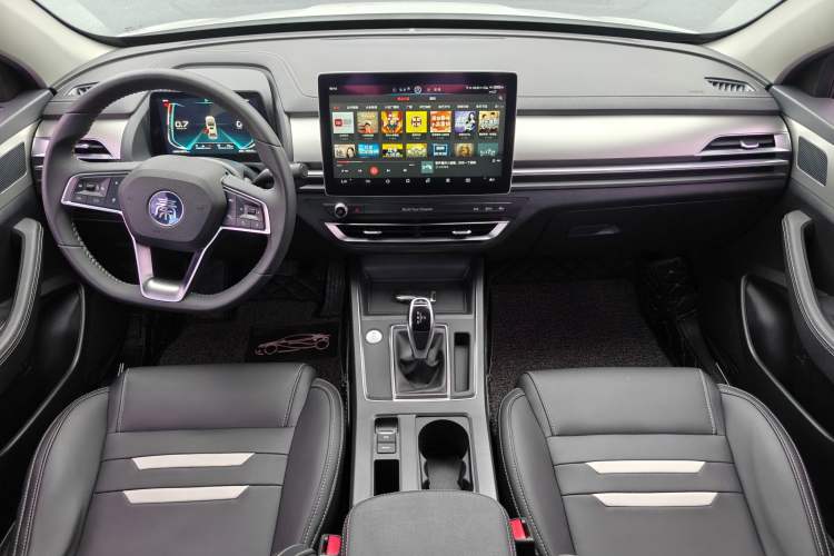 Used BYD Qin Pro 2019 Super Edition 1.5TI Automatic Smart Connect Flagship Model China V Standard Interior 3
