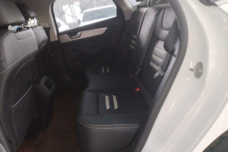 Used BYD Qin Pro 2019 Super Edition 1.5TI Automatic Smart Connect FENGSHANG Model China V Standard Interior 4