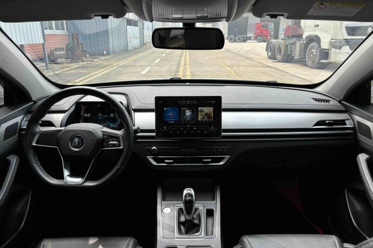 Used BYD Qin Pro 2019 Super Edition 1.5TI Automatic Smart Connect FENGSHANG Model China VI Standard Interior 5