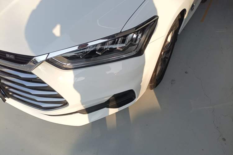 Used BYD Qin Pro 2019 Super Edition 1.5TI Automatic Smart Connect Dynamic Model China VI Standard Left Front Headlight