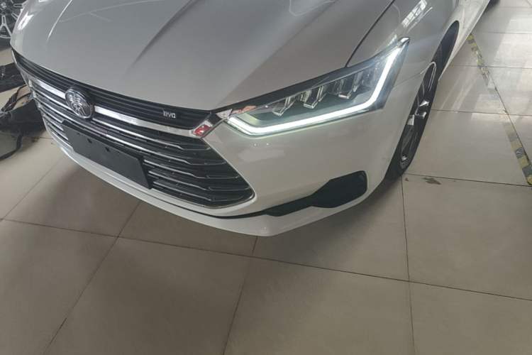 Used BYD Qin Pro 2019 Super Edition 1.5TI Automatic Smart Connect FENGSHANG Model China VI Standard Left Front Headlight