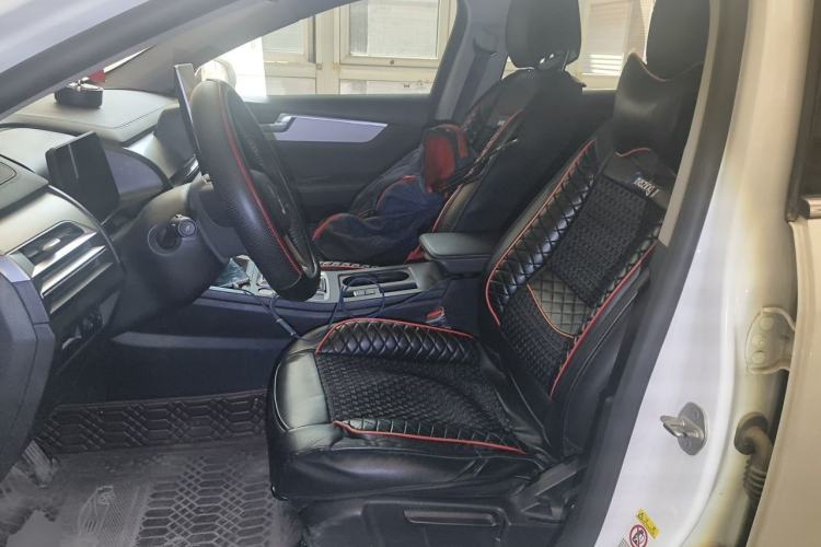 Used BYD Qin Pro 2019 Super Edition 1.5TI Automatic Smart Connect Dynamic Model China VI Standard Left Front Seat