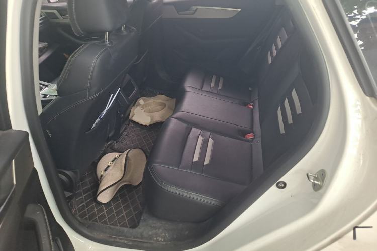 Used BYD Qin Pro 2019 Super Edition 1.5TI Automatic Smart Connect Dynamic Model China VI Standard Left Rear Seat