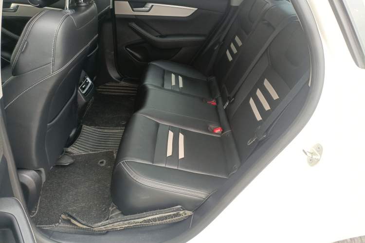 Used BYD Qin Pro 2019 Super Edition 1.5TI Automatic Smart Connect Flagship Model China V Standard Left Rear Seat