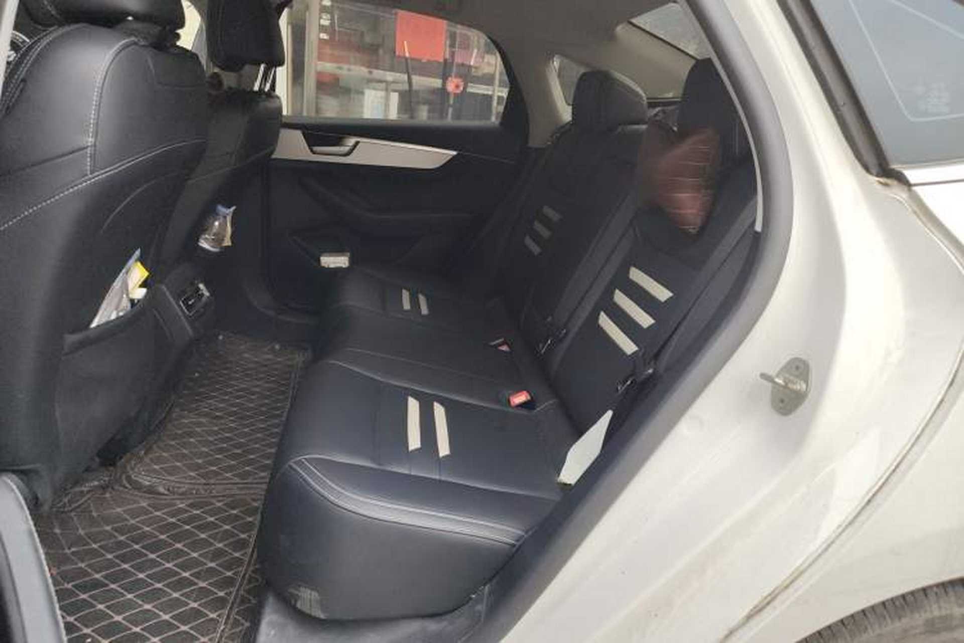 Used BYD Qin Pro 2019 Super Edition 1.5TI Automatic Smart Connect Enjoyment Model China VI Standard Left Rear Seat