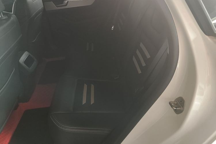 Used BYD Qin Pro 2019 Super Edition 1.5TI Automatic Smart Connect FENGSHANG Model China VI Standard Left Rear Seat