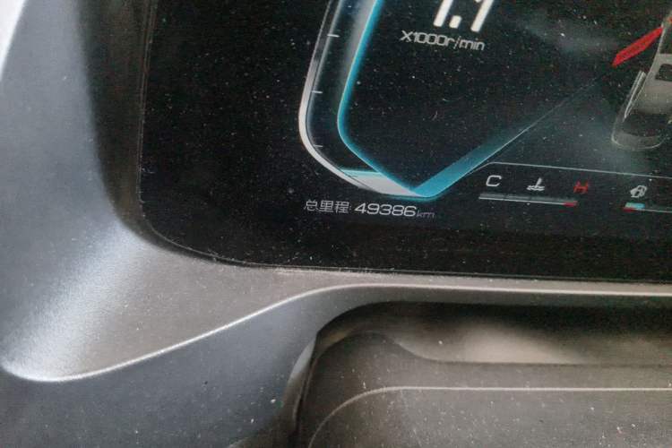 Used BYD Qin Pro 2019 Super Edition 1.5TI Automatic Smart Connect Dynamic Model China VI Standard Odometer Close Up
