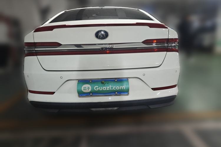 Used BYD Qin Pro 2019 Super Edition 1.5TI Manual Smart Connect Fierce Model China V Standard Rear
