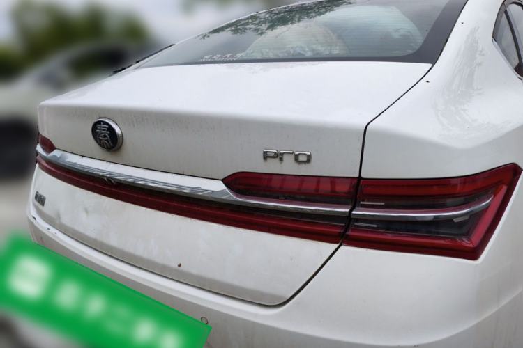 Used BYD Qin Pro 2019 Super Edition 1.5TI Manual Smart Connect Fierce Model China V Standard Rear