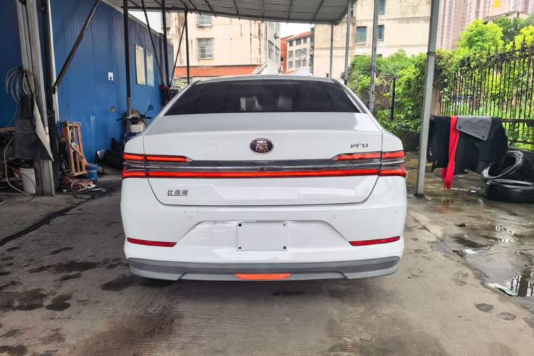 Used BYD Qin Pro 2019 Super Edition 1.5TI Automatic Smart Connect Enjoyment Model China VI Standard Rear