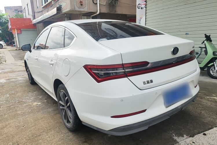 Used BYD Qin Pro 2019 Super Edition 1.5TI Automatic Smart Connect Enjoyment Model China VI Standard Rear Left 45 Deg