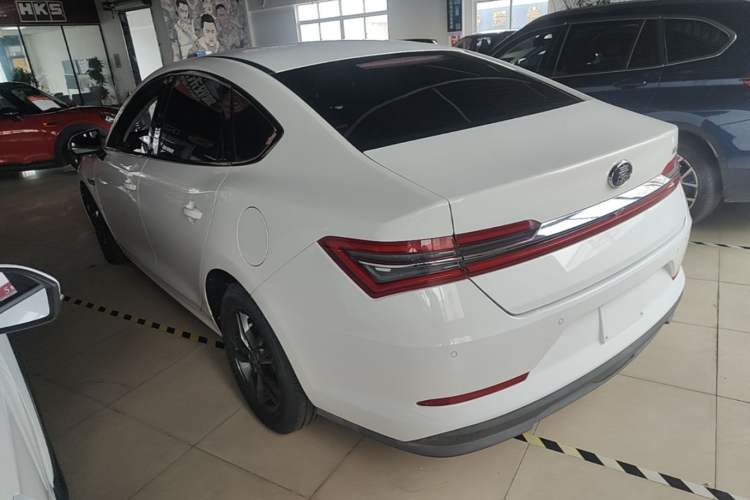 Used BYD Qin Pro 2019 Super Edition 1.5TI Automatic Smart Connect FENGSHANG Model China VI Standard Rear Left 45 Deg