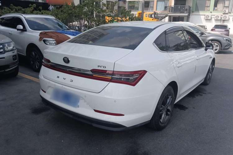 Used BYD Qin Pro 2019 Super Edition 1.5TI Manual Smart Connect Fierce Model China V Standard Rear Right 45 Deg
