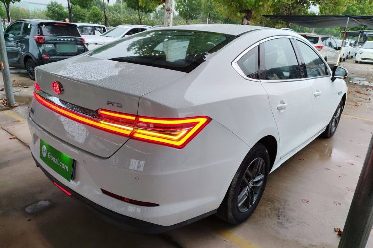 Used BYD Qin Pro 2019 Super Edition 1.5TI Automatic Smart Connect Dynamic Model China VI Standard Rear Right 45 Deg