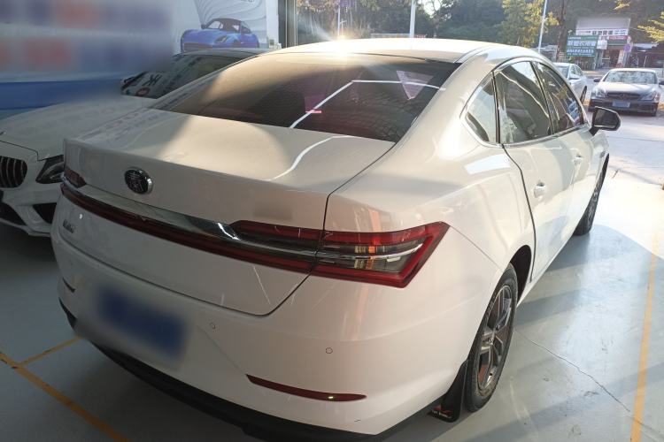 Used BYD Qin Pro 2019 Super Edition 1.5TI Automatic Smart Connect Dynamic Model China VI Standard Rear Right 45 Deg