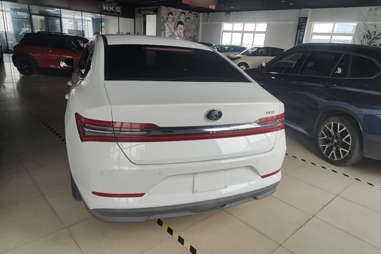 Used BYD Qin Pro 2019 Super Edition 1.5TI Automatic Smart Connect FENGSHANG Model China VI Standard Rear