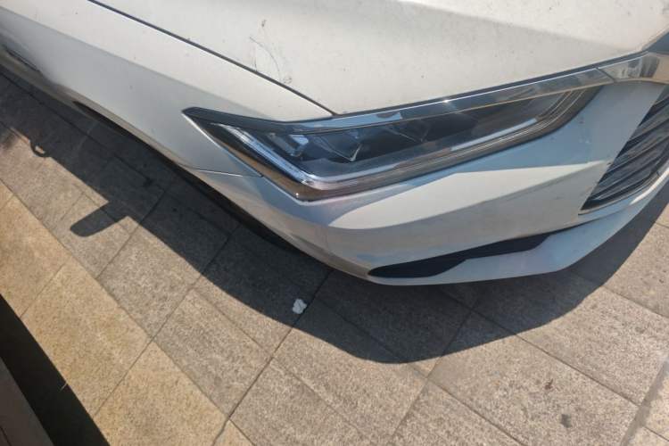 Used BYD Qin Pro 2019 Super Edition 1.5TI Automatic Smart Connect Dynamic Model China VI Standard Right Front Headlight