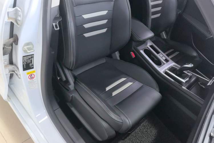 Used BYD Qin Pro 2019 Super Edition 1.5TI Automatic Smart Connect Brilliance Model China V Standard Right Front Seat